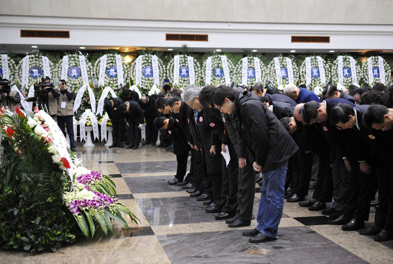 遗体在太平间被人错领火化_殡仪馆内死者遗体莫名失踪_殡仪馆烧错遗体